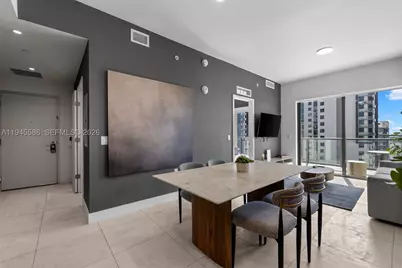 239 SW 9th #2102, Miami, FL 33130 - Photo 11