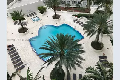 300 S Biscayne #T-1803, Miami, FL 33131 - Photo 1