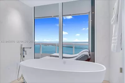 1643 Brickell #3904, Miami, FL 33129 - Photo 17
