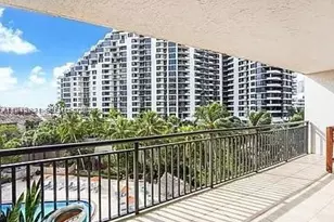 540 Brickell Key, Miami, FL 33131 - Photo 3