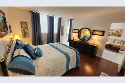 2821 Somerset #400, Lauderdale Lakes, FL 33311 - Photo 13