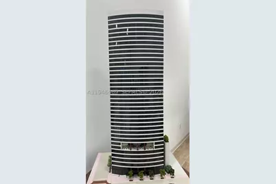 225 N Miami #905, Miami, FL 33128 - Photo 3