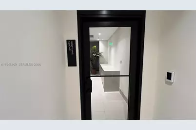 225 N Miami #905, Miami, FL 33128 - Photo 35