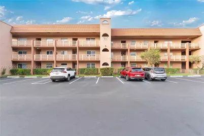 9721 Sunrise Lakes #201, Sunrise, FL 33322 - Photo 17