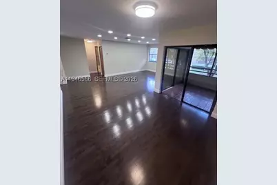 20005 NE 3rd #6, Miami, FL 33179 - Photo 5