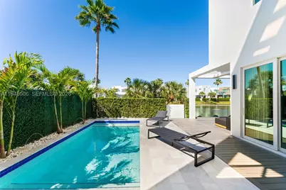 10561 NW 67th, Doral, FL 33178 - Photo 25