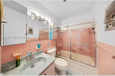 15600 NE 6th #28D, Miami, FL 33162 - Photo 9