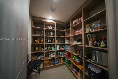 7520 W Treasure, North Bay Village, FL 33141 - Photo 23