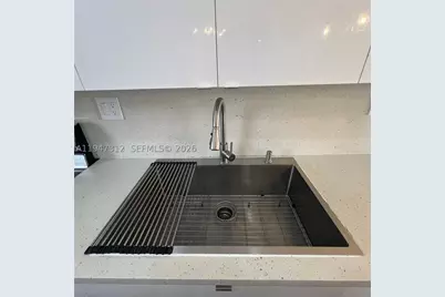 8425 NW 8th #406, Miami, FL 33126 - Photo 3