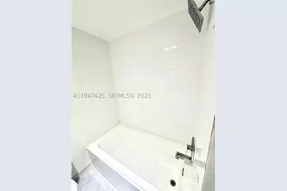 20335 W Country Club #405, Aventura, FL 33180 - Photo 27