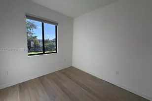 909 NE 211th, Miami, FL 33179 - Photo 25