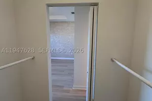 909 NE 211th, Miami, FL 33179 - Photo 19