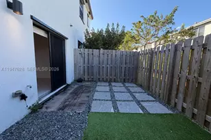 909 NE 211th, Miami, FL 33179 - Photo 11