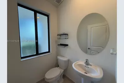 909 NE 211th, Miami, FL 33179 - Photo 33