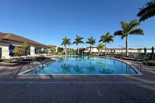 909 NE 211th, Miami, FL 33179 - Photo 39
