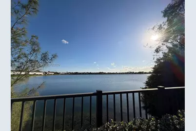 909 NE 211th, Miami, FL 33179 - Photo 45