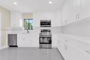 141 NE 122nd, North Miami, FL 33161 - Photo 13