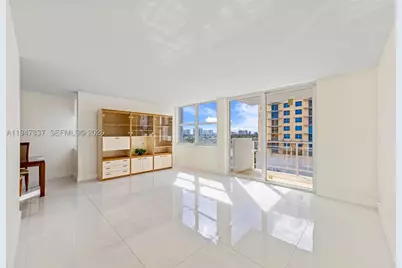430 Golden Isles #707, Hallandale Beach, FL 33009 - Photo 3
