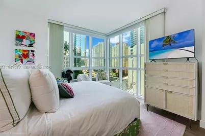 951 Brickell #1110, Miami, FL 33131 - Photo 13