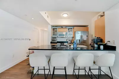 951 Brickell #1110, Miami, FL 33131 - Photo 3