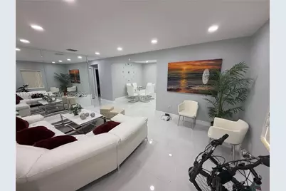 380 W 41st, Hialeah, FL 33012 - Photo 5