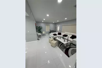 380 W 41st, Hialeah, FL 33012 - Photo 19