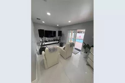 380 W 41st, Hialeah, FL 33012 - Photo 33