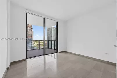 68 SE 6th #2110, Miami, FL 33131 - Photo 13