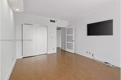 20281 E Country Club #405, Aventura, FL 33180 - Photo 23