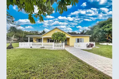19280 SW 304th, Homestead, FL 33030 - Photo 5