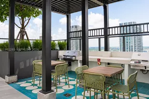 11 NE 6th, Miami, FL 33132 - Photo 21