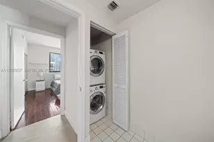 601 NE 36th, Miami, FL 33137 - Photo 17