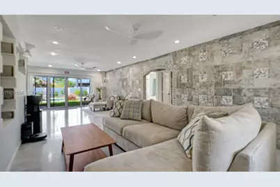 1311 Pierce, Hollywood, FL 33019 - Photo 5