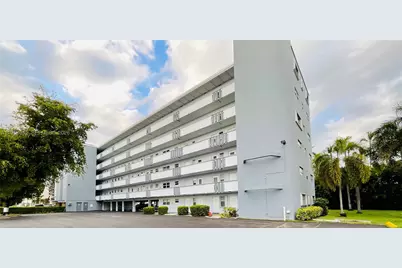 1425 Atlantic Shores #209, Hallandale Beach, FL 33009 - Photo 3