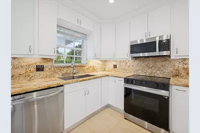 6891 SW 26th, Miami, FL 33155 - Photo 9