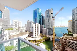 31 SE 5th, Miami, FL 33131 - Photo 3