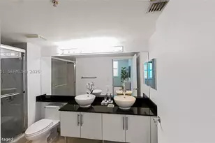 31 SE 5th, Miami, FL 33131 - Photo 25