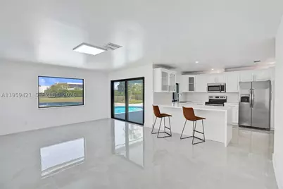 16653 Golfview, Weston, FL 33326 - Photo 19