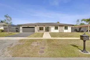 16653 Golfview, Weston, FL 33326 - Photo 1