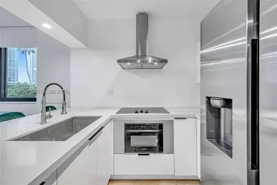 540 Brickell Key #409, Miami, FL 33131 - Photo 11