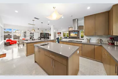4595 N Jefferson, Miami Beach, FL 33140 - Photo 5
