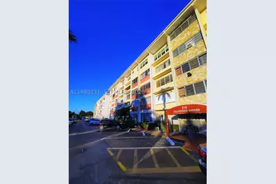 215 SE 3rd #307C, Hallandale, FL 33009 - Photo 17
