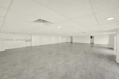 1555 W 44th #305, Hialeah, FL 33012 - Photo 25