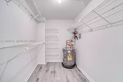 8290 Lake #236, Doral, FL 33166 - Photo 17