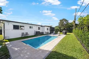 45 NE 124th, North Miami, FL 33161 - Photo 3