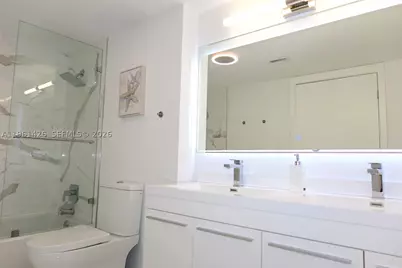 20301 W Country Club #1422, Aventura, FL 33180 - Photo 17