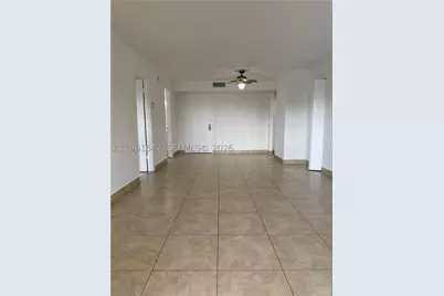 4805 NW 7th #408-15, Miami, FL 33126 - Photo 3