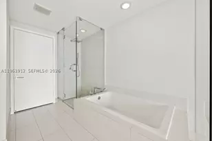 650 NE 32nd, Miami, FL 33137 - Photo 11