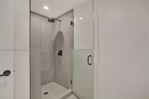 121 NE 5th, Miami, FL 33132 - Photo 5