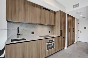 121 NE 5th, Miami, FL 33132 - Photo 25
